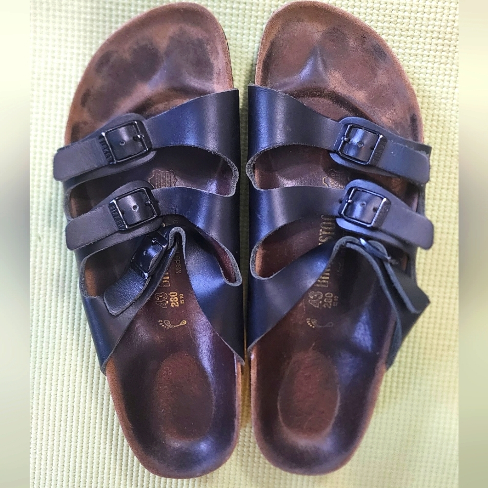 Black Florida Birkenstocks